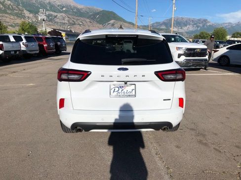 Used 2023 Ford Escape ST-Line Select w/ Tech Pack #1 AWD/4WD image 5