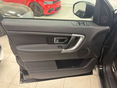 Used 2016 Land Rover Discovery Sport HSE AWD/4WD image 13