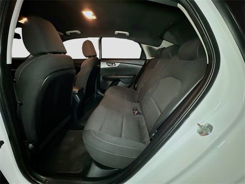 Used 2019 Kia Forte LXS image 32