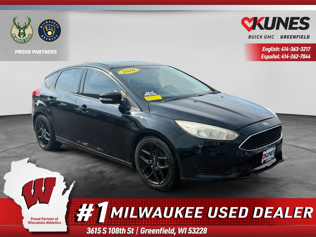 Used 2016 Ford Focus SE w/ Equipment Group 201A FWD image 1