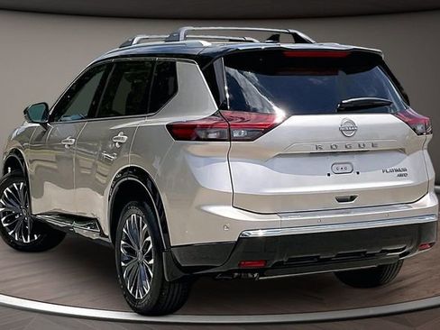 New 2026 Nissan Rogue Platinum w/ Platinum Premium Package AWD/4WD image 3