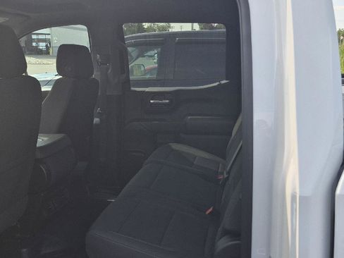 Used 2025 Chevrolet Silverado 1500 W/T w/ Z71 Off-Road Package AWD/4WD image 7