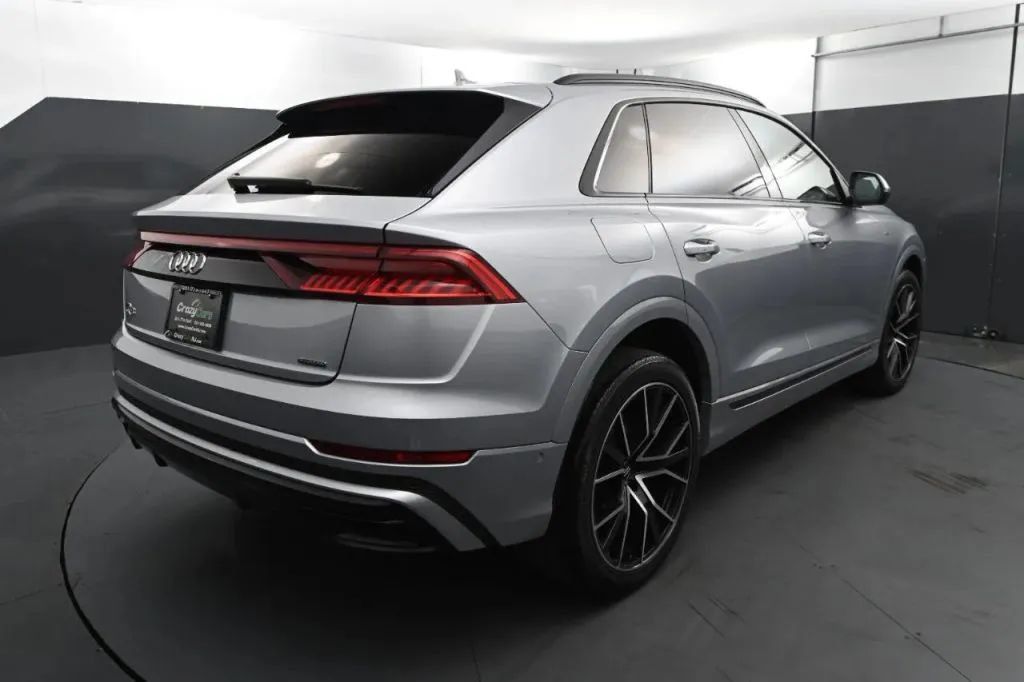 Used 2019 Audi Q8 Prestige AWD/4WD image 5
