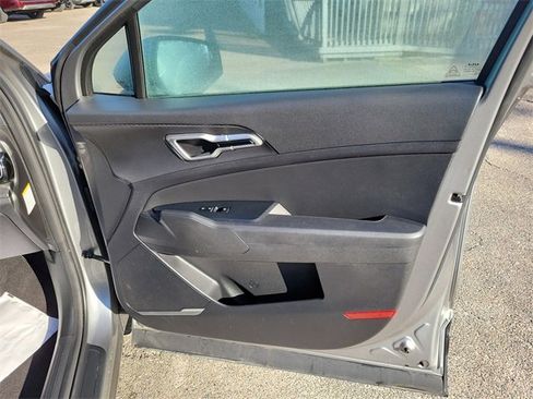 Used 2023 Kia Sportage LX image 36