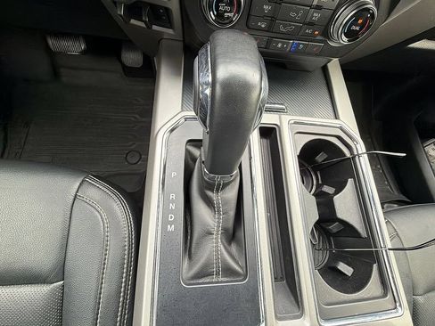 Used 2020 Ford F150 Lariat w/ Equipment Group 502A Luxury AWD/4WD image 25