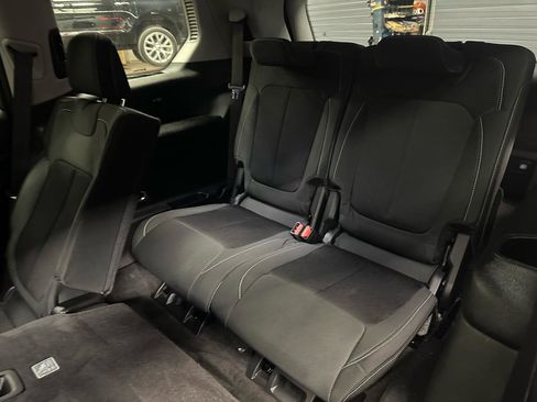 Used 2021 Jeep Grand Cherokee L Laredo w/ Luxury Tech Group I image 13