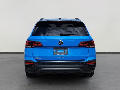 Certified 2024 Volkswagen Taos SE FWD image 4