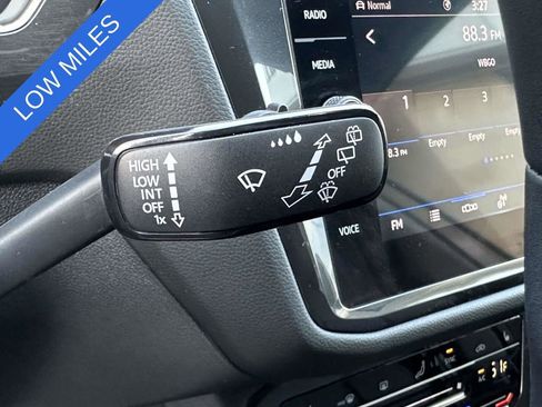 Used 2024 Volkswagen Tiguan SE image 24