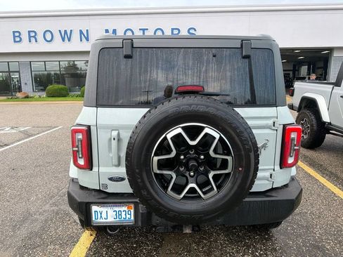 Used 2024 Ford Bronco Outer Banks AWD/4WD image 9