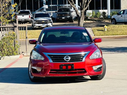 Used 2013 Nissan Altima 2.5 S image 2