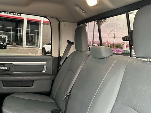 Used 2019 RAM 1500 Classic SLT image 18