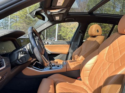 Used 2023 BMW X5 sDrive40i w/ M Sport Package image 7