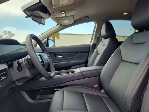 Used 2025 Nissan Murano SV image 25