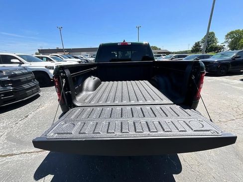 New 2026 RAM 1500 Big Horn AWD/4WD image 8