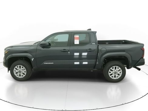 New 2026 Toyota Tacoma SR5 image 3