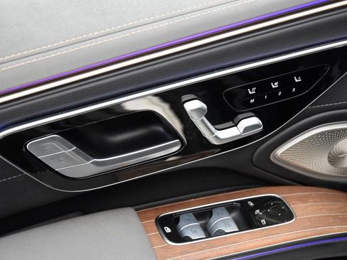 Certified 2023 Mercedes-Benz EQS 580 4MATIC Sedan image 21