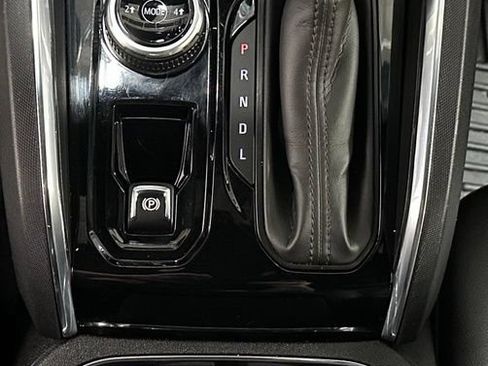 Used 2023 GMC Canyon Elevation w/ Elevation Premium Package AWD/4WD image 18