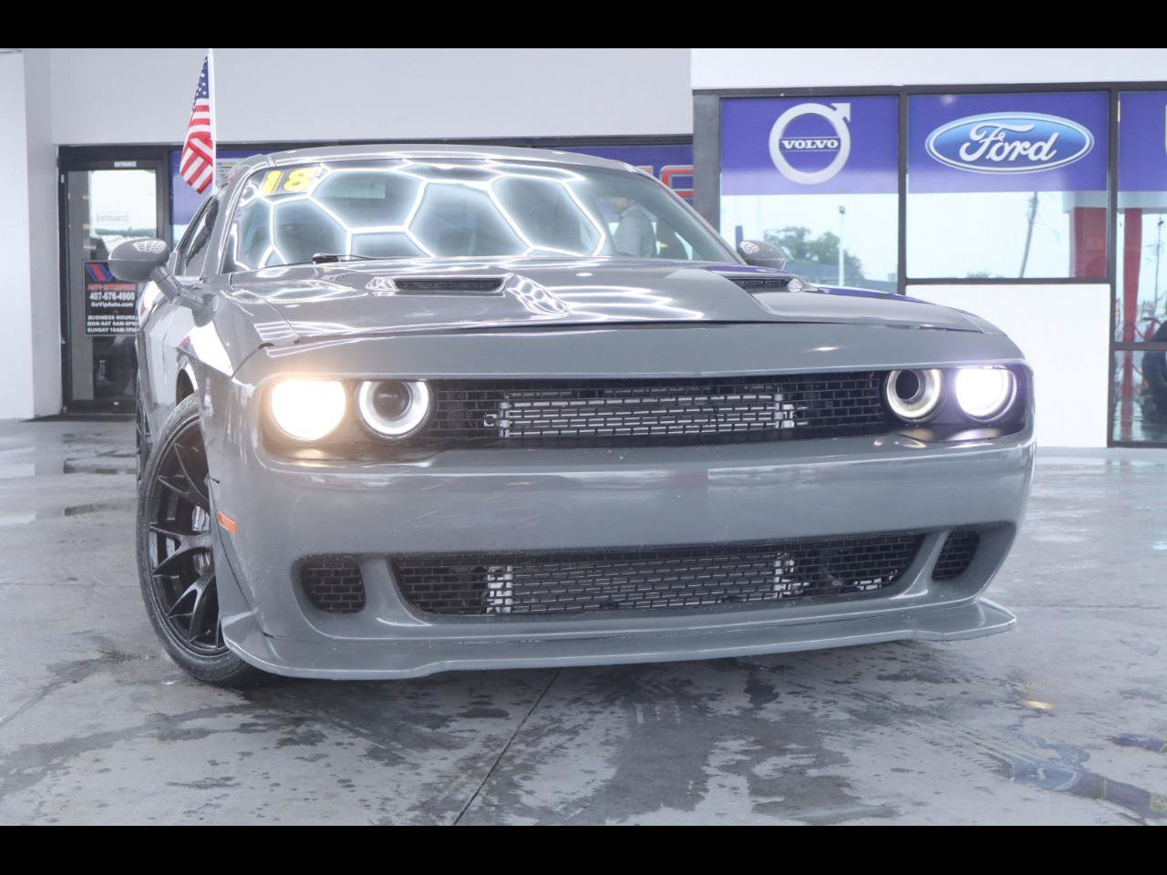 Used 2018 Dodge Challenger R/T Scat Pack w/ Dynamics Package RWD image 1
