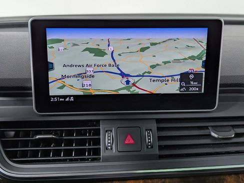 Used 2018 Audi Q5 Prestige w/ Prestige Package image 21