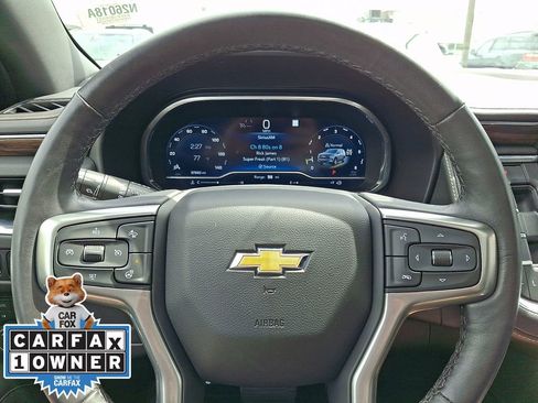 Used 2023 Chevrolet Suburban Premier AWD/4WD image 22