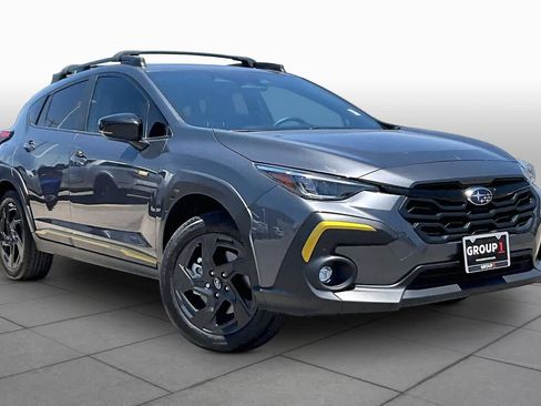 Used 2025 Subaru Crosstrek 2.5i Sport w/ Crosstrek Mirror Package AWD/4WD image 3