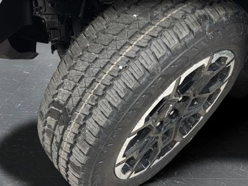 New 2026 Chevrolet Colorado Z71 w/ Technology Package image 35