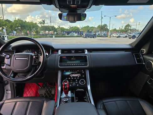 Used 2019 Land Rover Range Rover Sport HSE AWD/4WD image 30