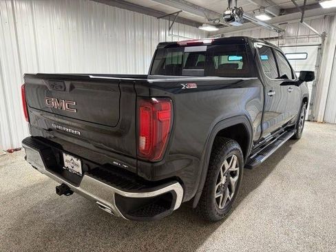 Used 2023 GMC Sierra 1500 SLT w/ SLT Premium Package image 3