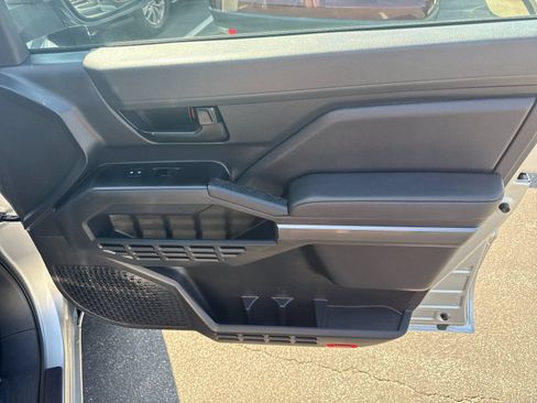 Used 2026 Toyota Tacoma SR5 AWD/4WD image 28