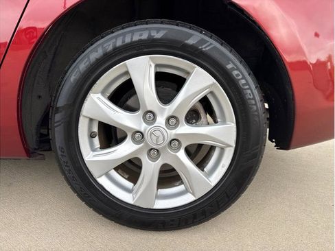 Used 2010 MAZDA MAZDA3 i Touring image 24