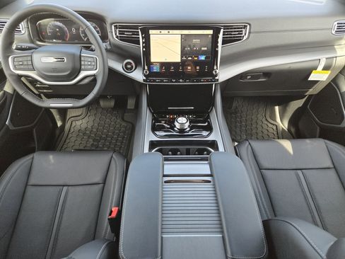New 2026 Jeep Grand Wagoneer Limited AWD/4WD image 19