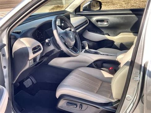 Certified 2025 Honda HR-V EX-L image 3