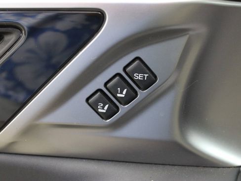 Used 2022 Subaru Outback Limited AWD/4WD image 19