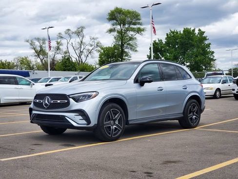 Used 2023 Mercedes-Benz GLC 300 4MATIC image 30