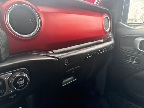 Used 2021 Jeep Wrangler Unlimited Rubicon image 40