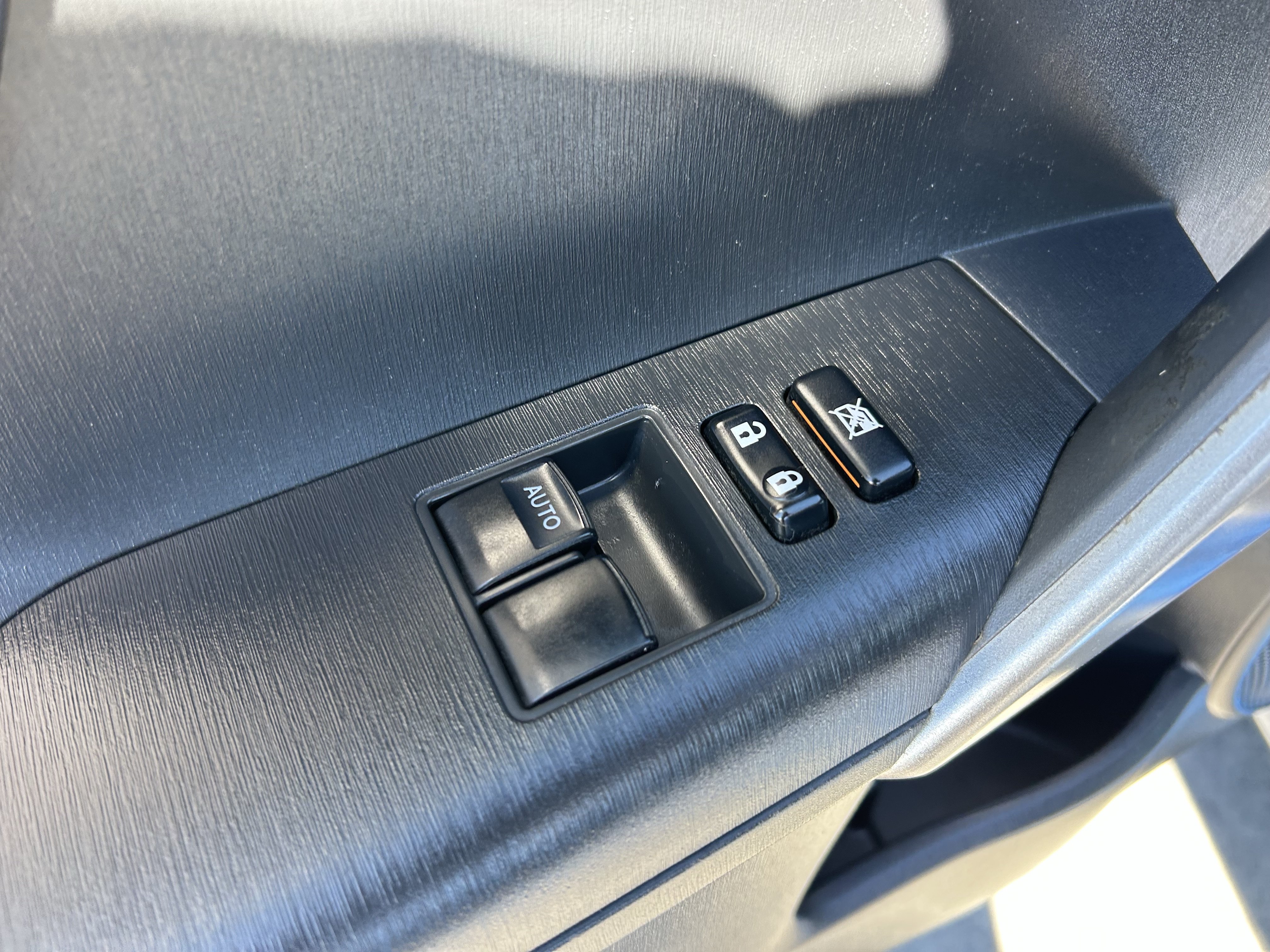 Used 2014 Scion tC FWD image 17