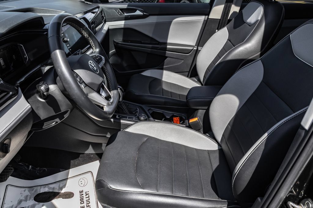 Certified 2023 Volkswagen Taos SEL AWD/4WD image 14