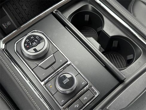 Certified 2022 Ford Expedition XLT image 15