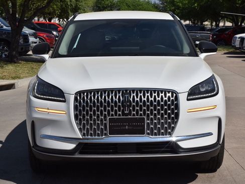 New 2026 Lincoln Corsair Premiere image 2