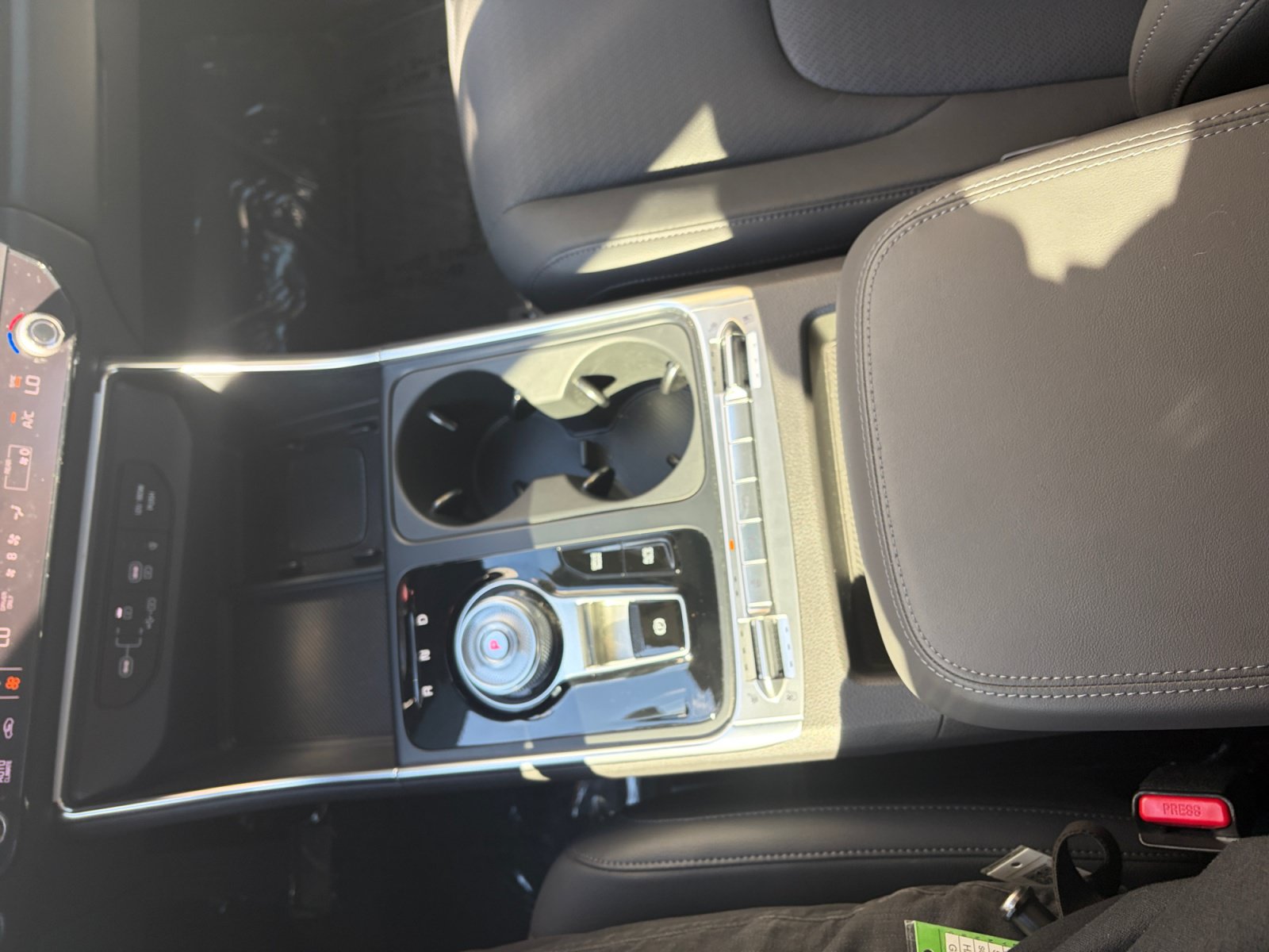 Used 2026 Kia Carnival SX Prestige FWD image 23