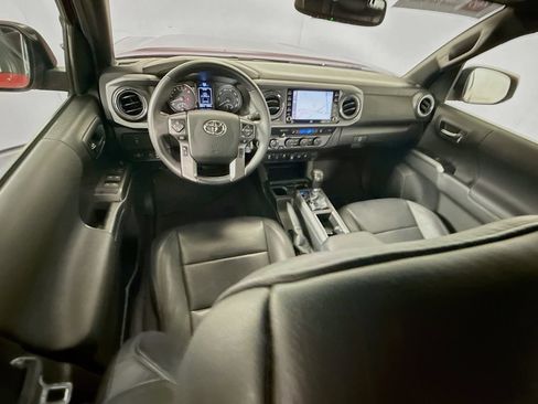 Certified 2022 Toyota Tacoma TRD Off-Road w/ TRD Premium Off Road Package AWD/4WD image 21