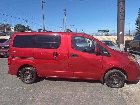 Used 2019 Nissan NV200 SV w/ Navigation Package image 5