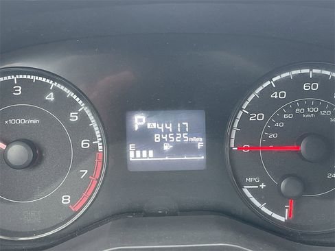 Used 2019 Subaru Crosstrek 2.0i Premium image 12