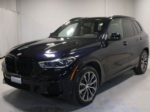 Used 2022 BMW X5 xDrive40i w/ M Sport Package AWD/4WD image 1