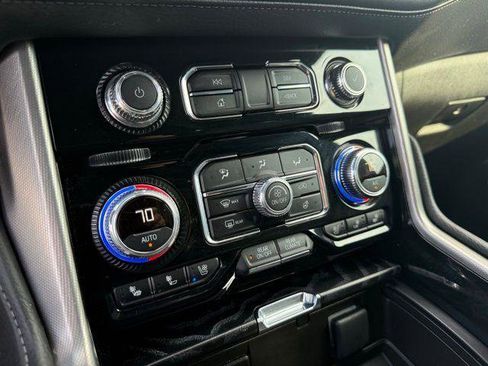 Used 2023 GMC Yukon Denali w/ Advanced Technology Package image 53
