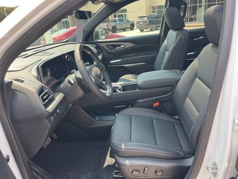 New 2026 Chevrolet Traverse LT w/ Enhanced Driving Package image 18