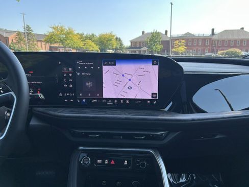 Certified 2025 Audi Q5 Premium Plus w/ Premium Plus image 12