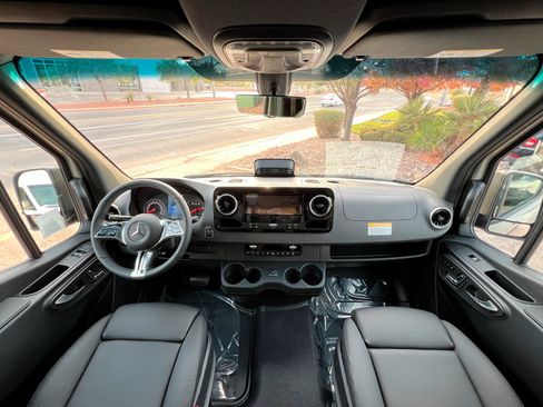 New 2026 Mercedes-Benz Sprinter 2500 image 9