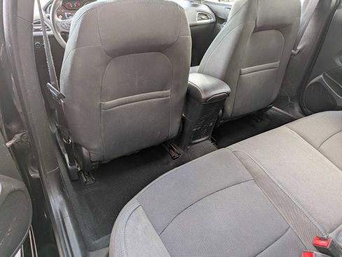 Used 2017 Chevrolet Cruze LT FWD image 15