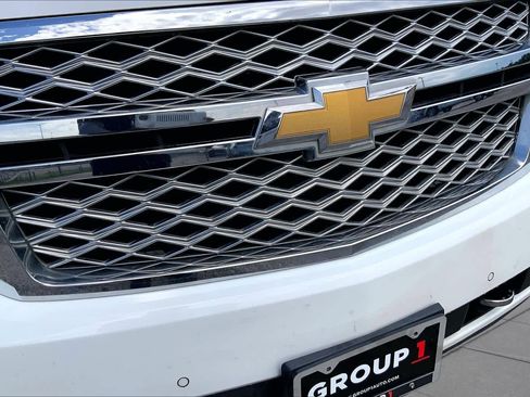 Used 2017 Chevrolet Tahoe LT w/ LT Signature Package RWD image 29